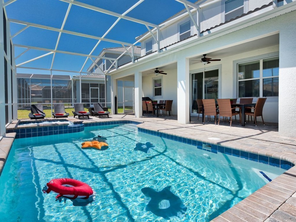 Free Pool Heat! Walk to Lazy River - Image 2