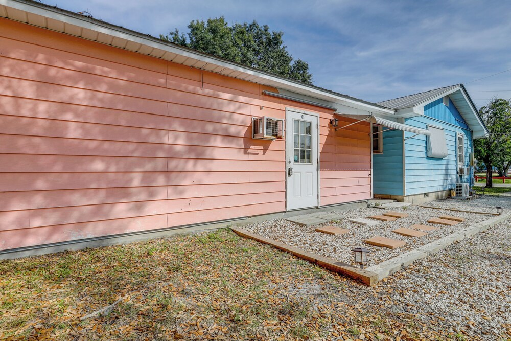 1 Block to Dtwn! Walkable Stay in Stuart