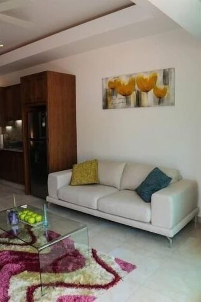 ROMANTIC ZONE V177 STUDIO