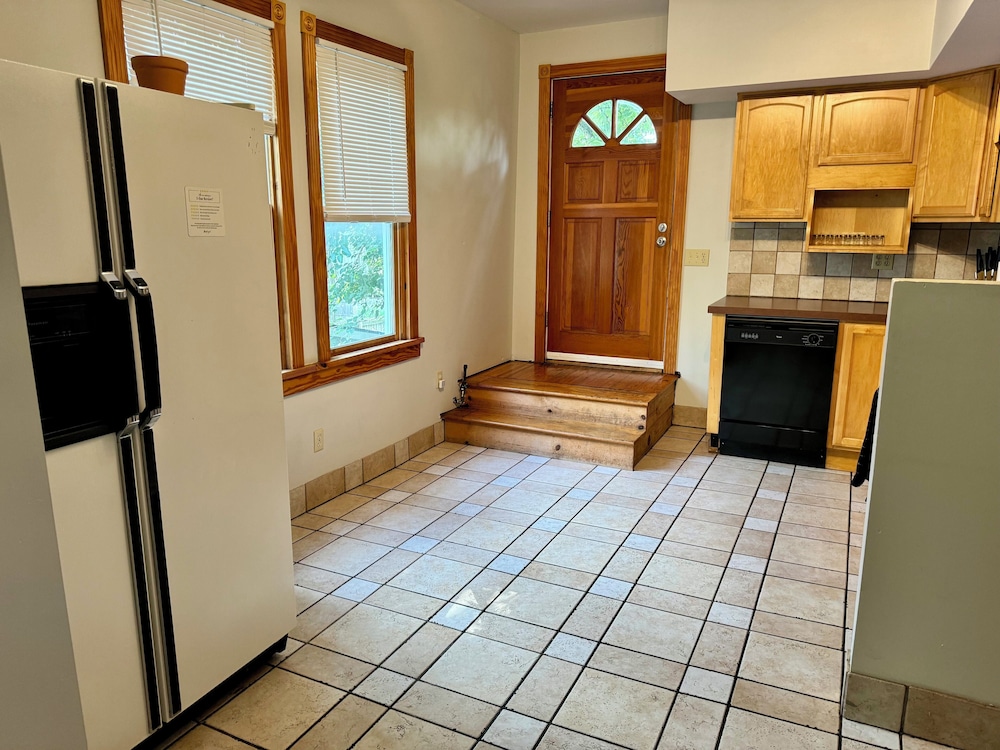 Jungle House Boutique Lofts – Downtown Columbus & Short North