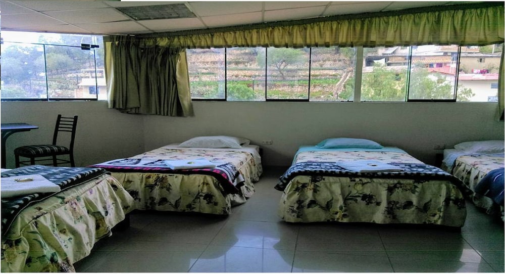 Hostal Cruz de Piedra view 3