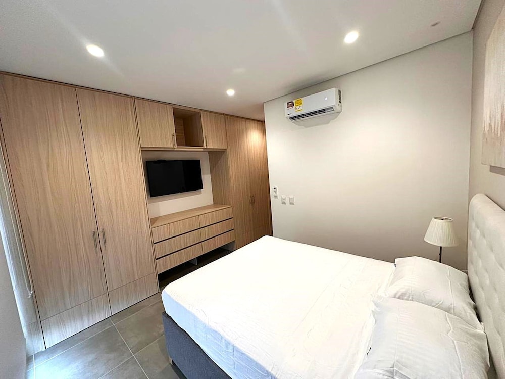 Apartamentos Salguero Sunset - by SOHO