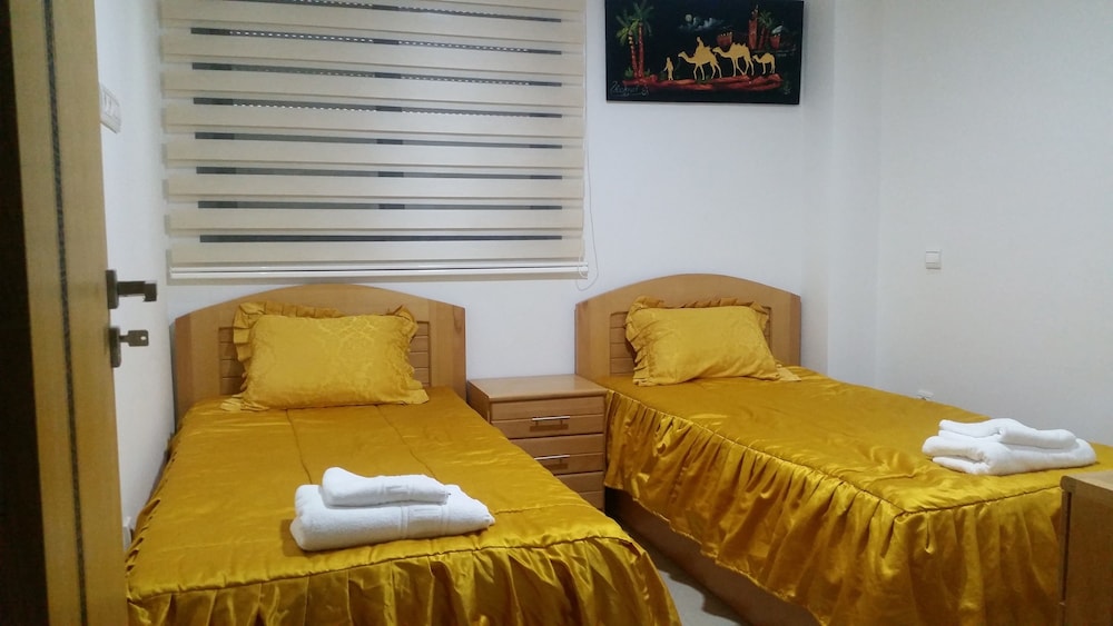 Golden Ashraf Apartment