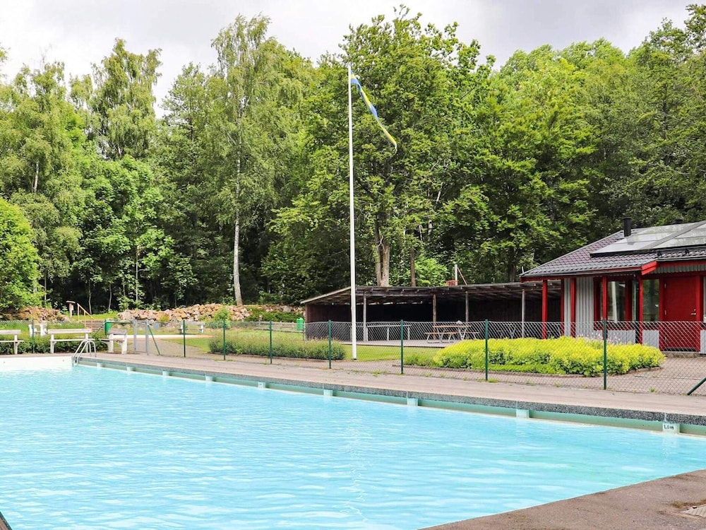 6 Person Holiday Home in Hjarnarp
