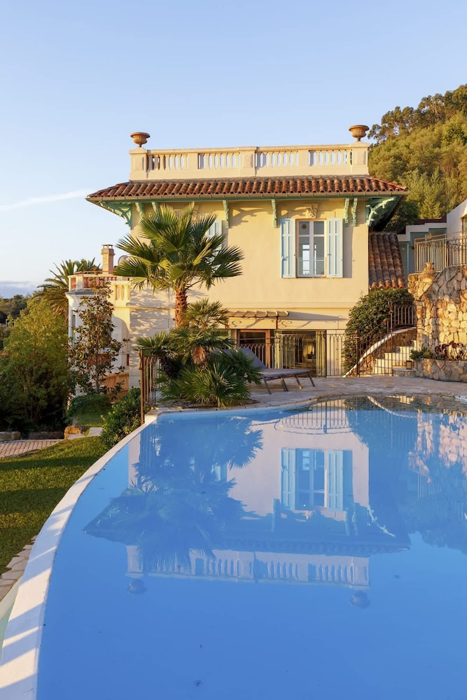 Magnificent Villa With sea View in Theoule sur Mer