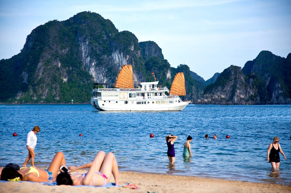 Arcady Boutique Cruise view 3