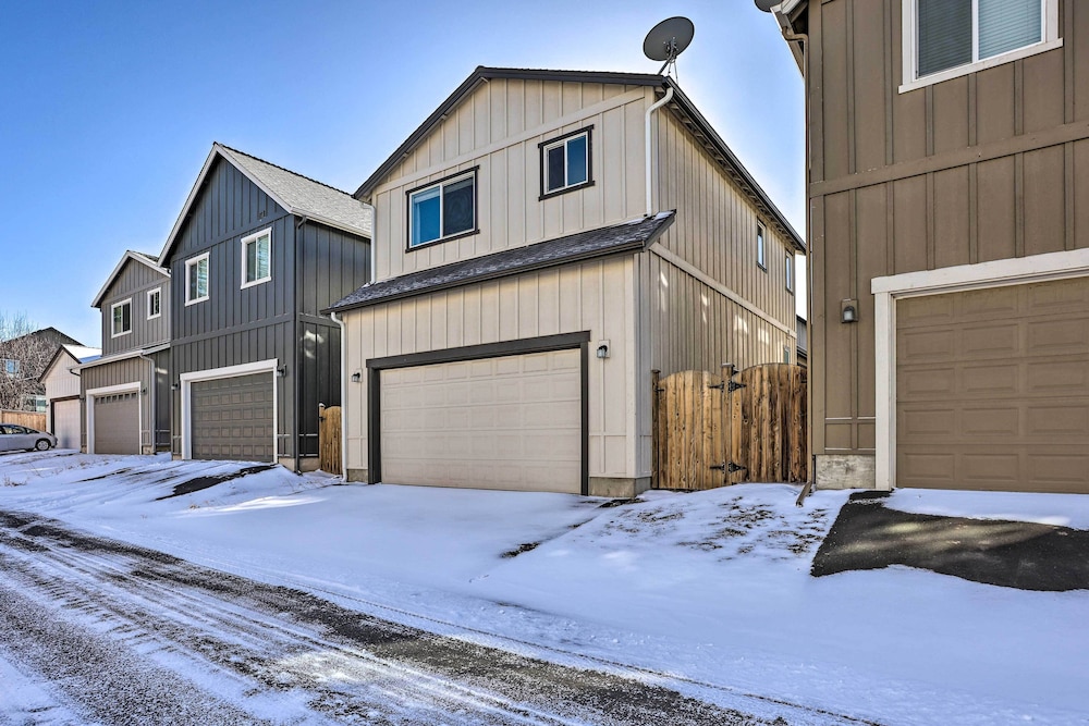 Modern Bend Home Rental w/ Private Hot Tub! view 4