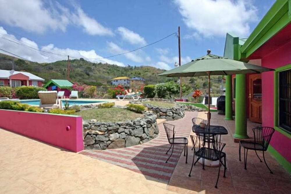 Sheppy's Den Villa
