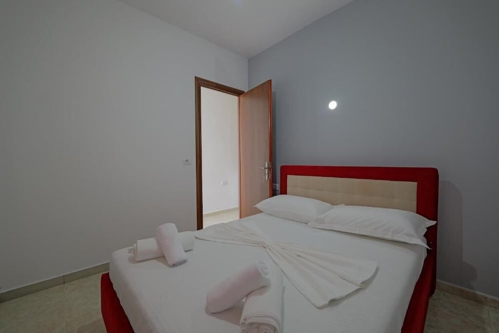 Vila Xhovani
