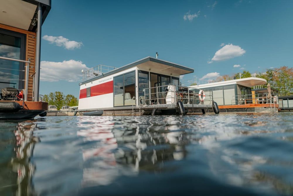 Havel River Houseboat