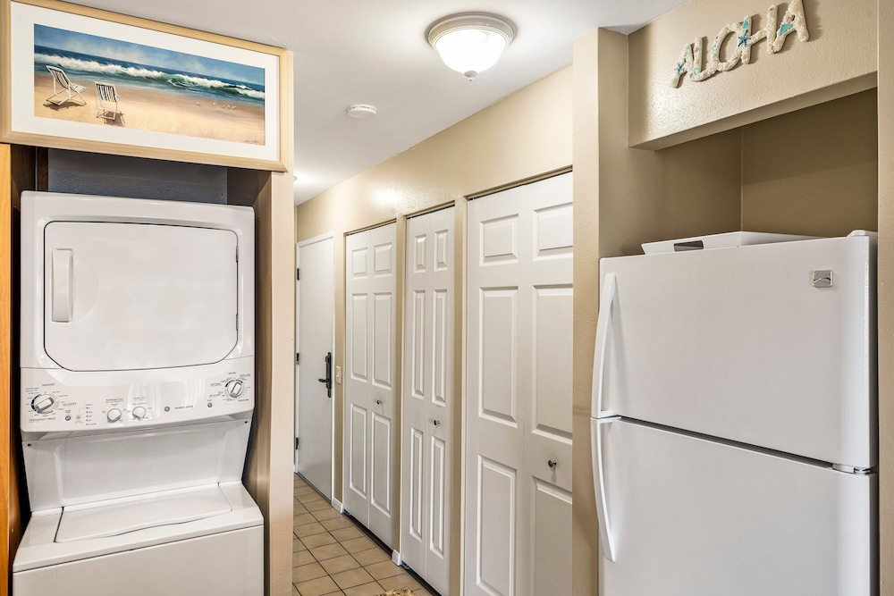 AC - Top Floor Corner Unit - Ocean View- Vrkcv