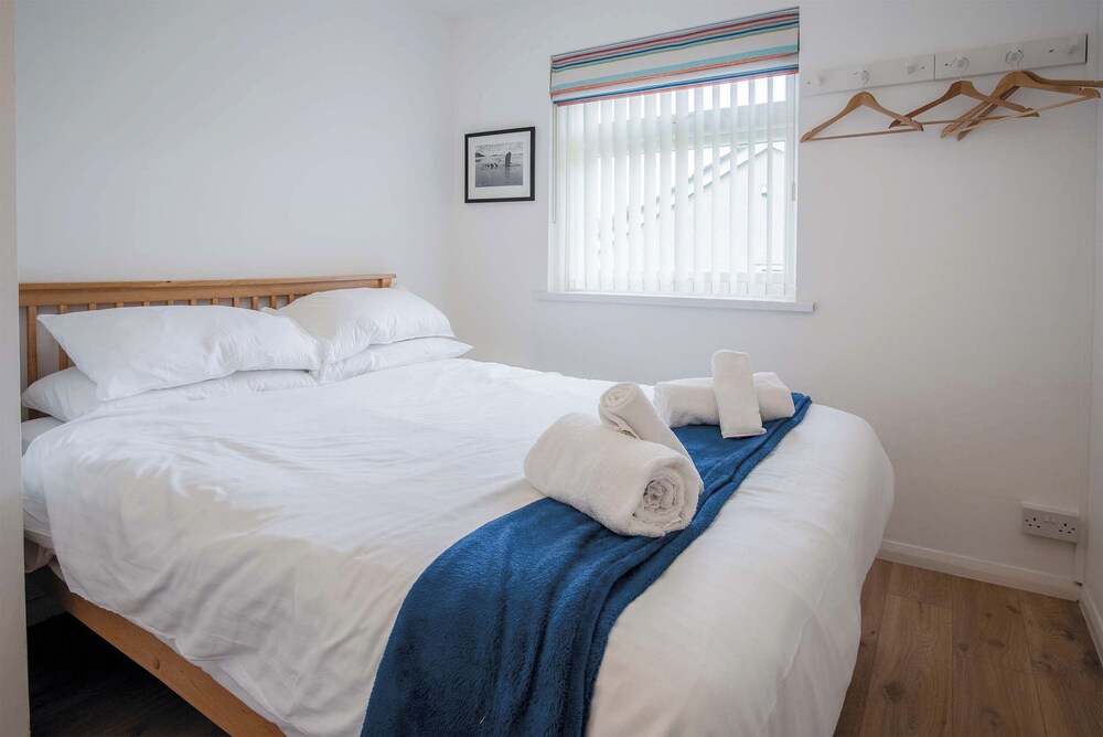 Bayview 61 - 2 Bedroom - Bayview Oxwich