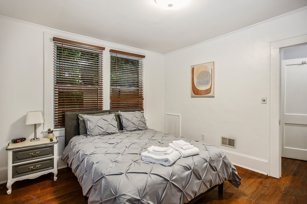 The Woodside Guest House II view 4