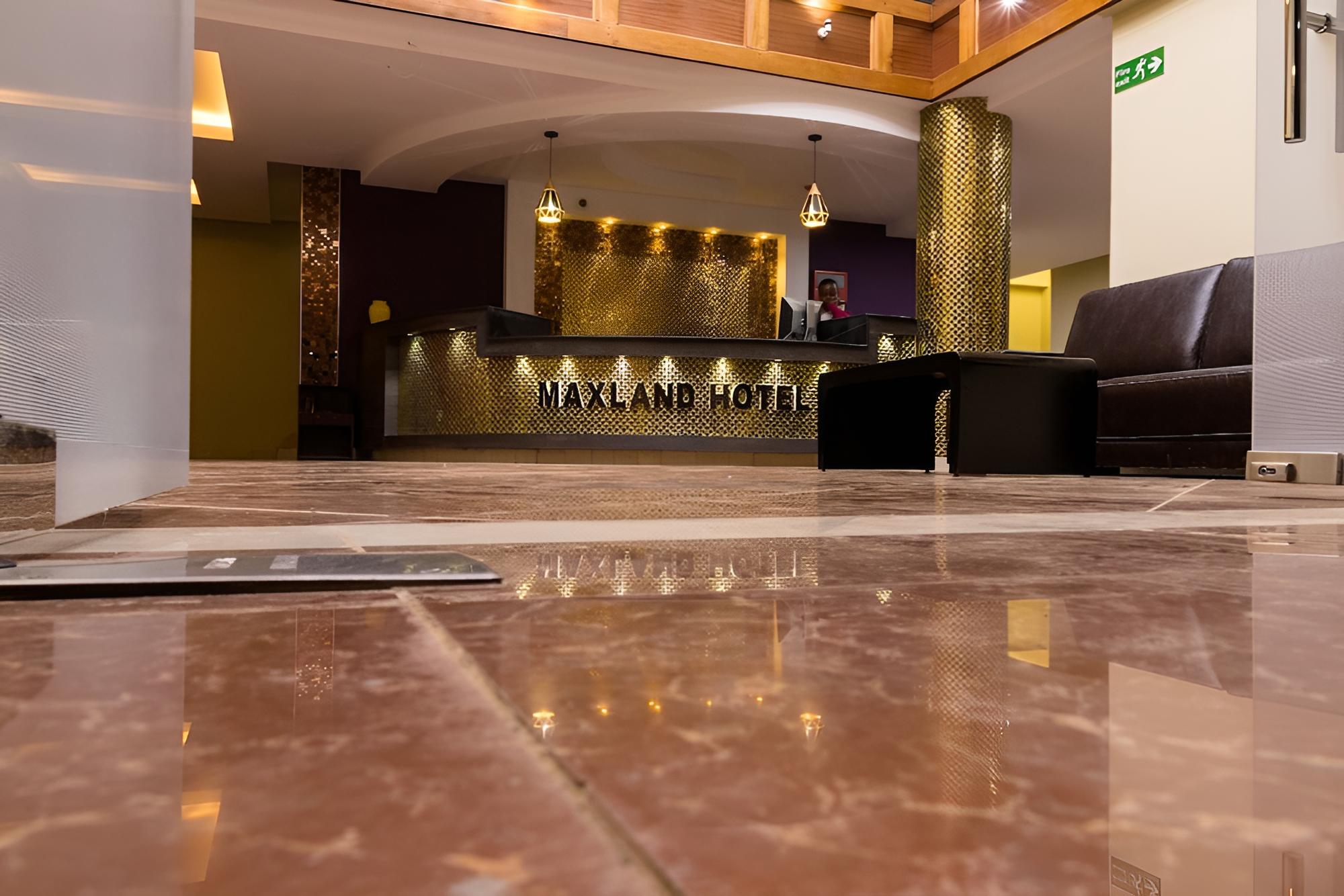 Maxland Hotel Juja