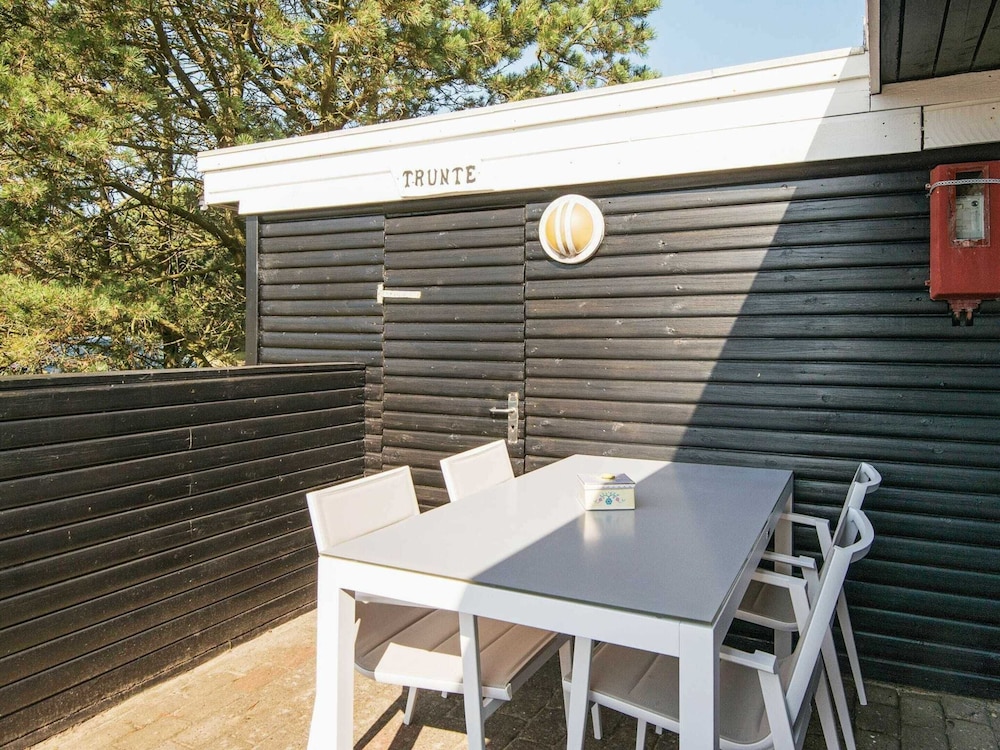 Child Friendly Holiday Home in Fanø near Sea view 3