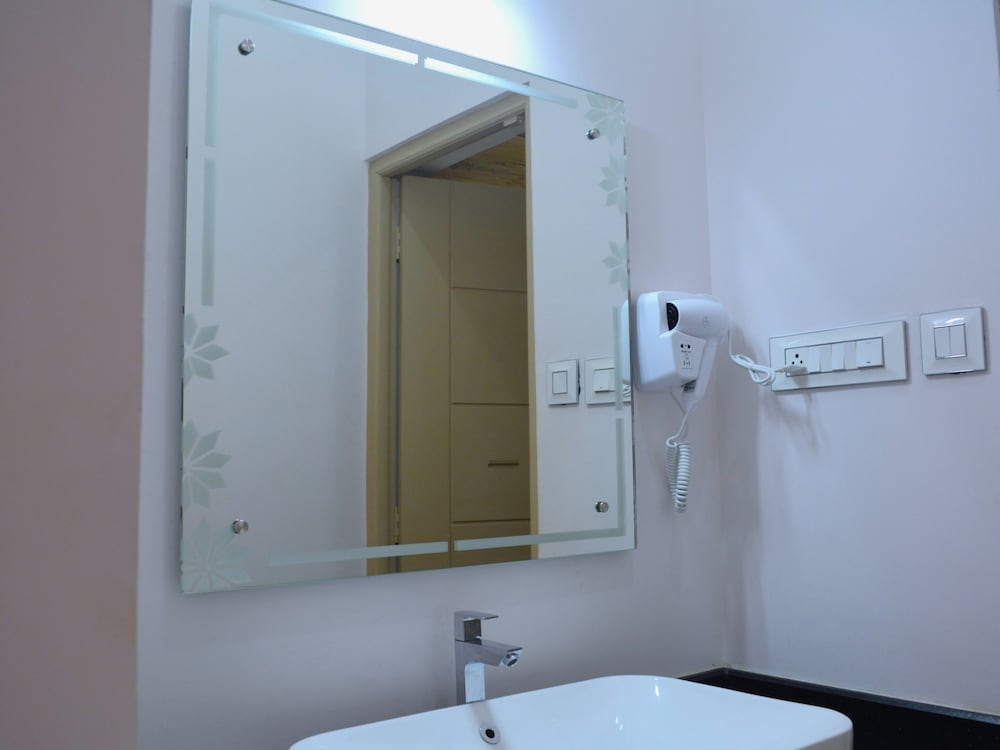 City Seviced Apartment