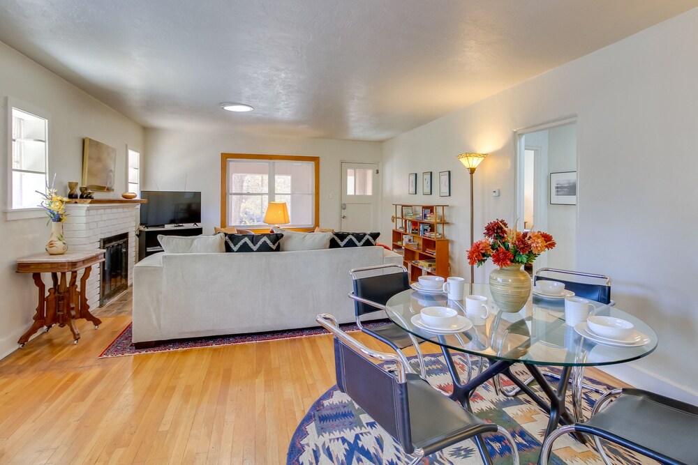 Albuquerque Vacations - Silver Hill Apartment Near UNM Campus! - Property Image 9