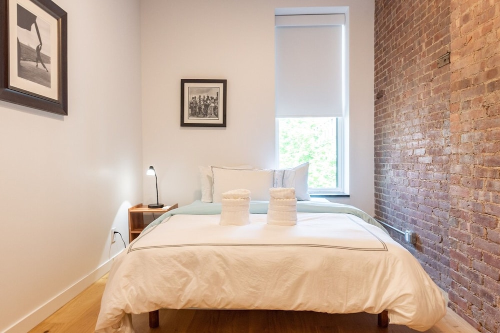 Hawthorn II by Rove Travel 3BR Apartment
