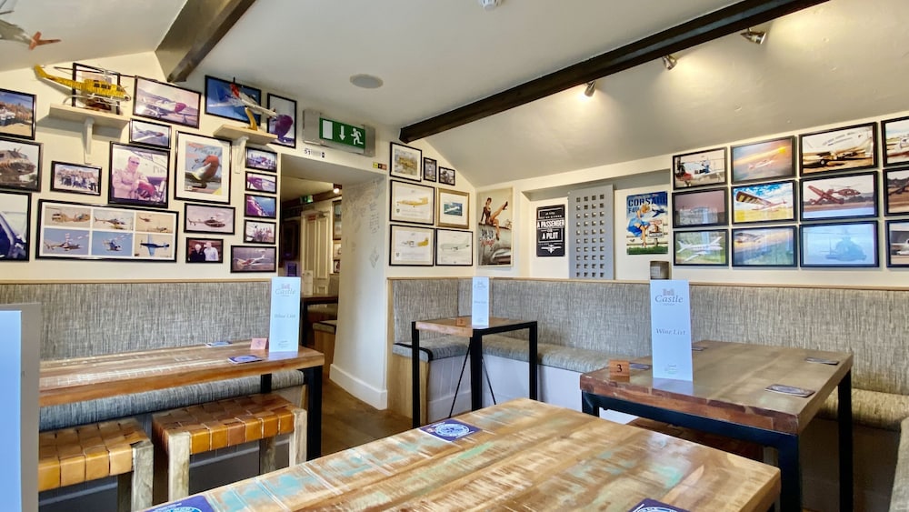 Castle Cottage Inn
