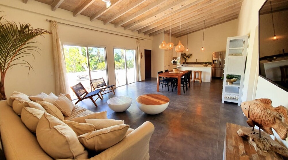 Coco's Beach House view 3