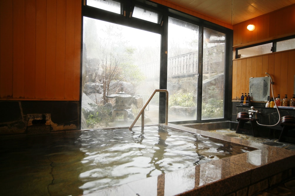 Kutsuroginoya Yuu