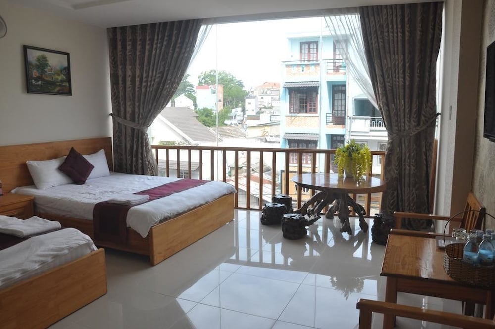 Sunrise Hotel - Hostel