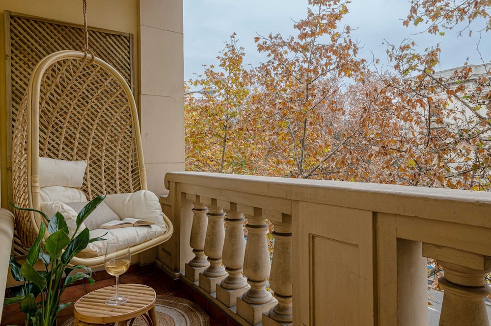 Sumatra - 3 Bedrooms and Terrace in Castellana