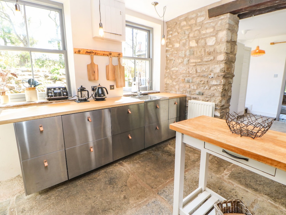 Burnt Mill Cottage