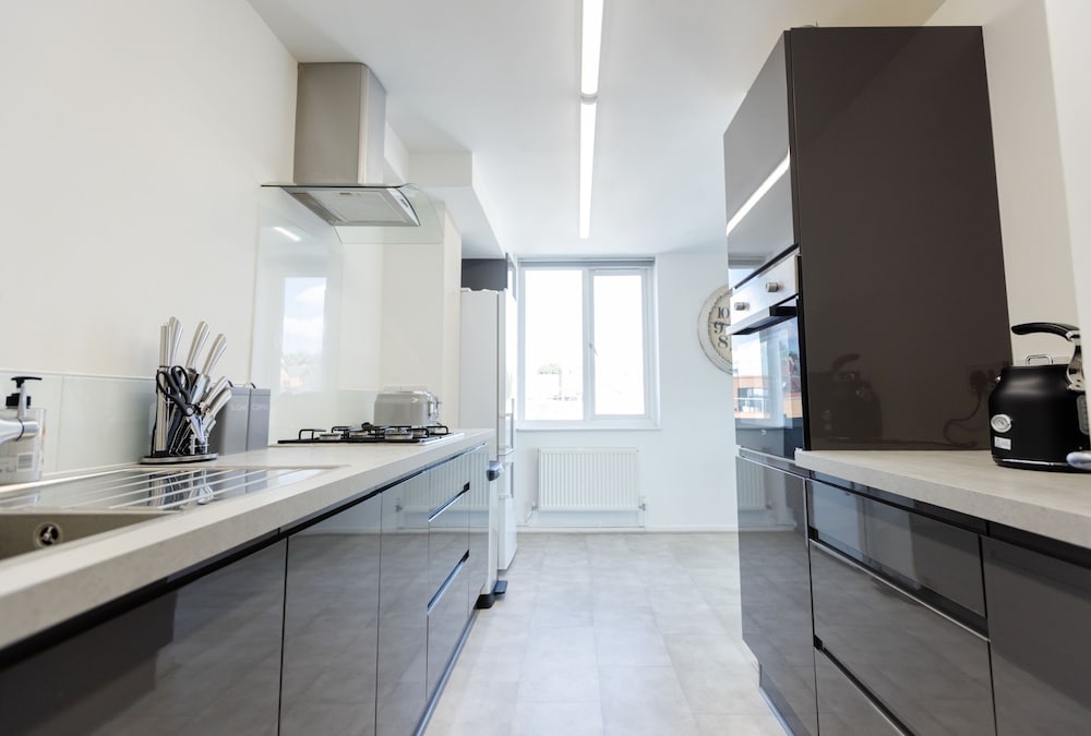 Guildford Town Centre Apartment 55 Tv, Netflix