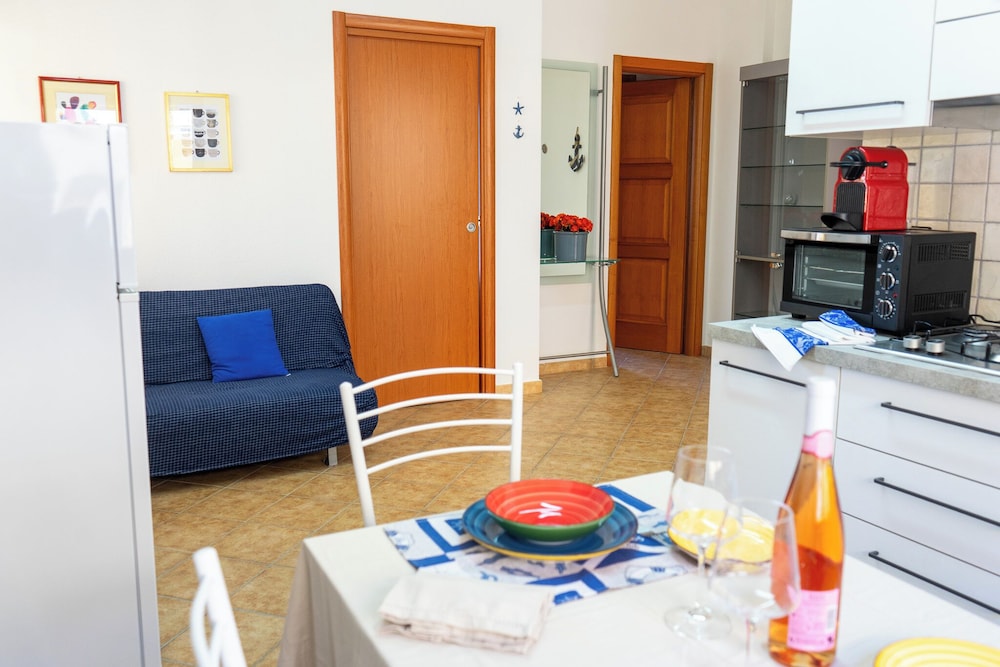 Porto Apartments - La Caletta