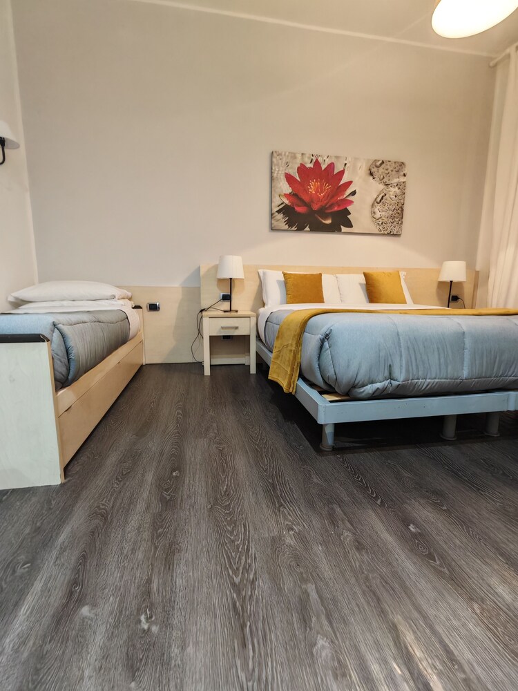 AD 111 ColaDiRienzo Rooms