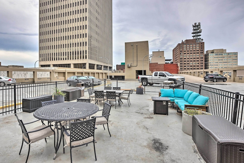 Heart of Dtwn Omaha: Historical Apt w/ Perks view 5