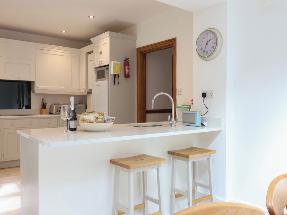 5 Belmont Terrace