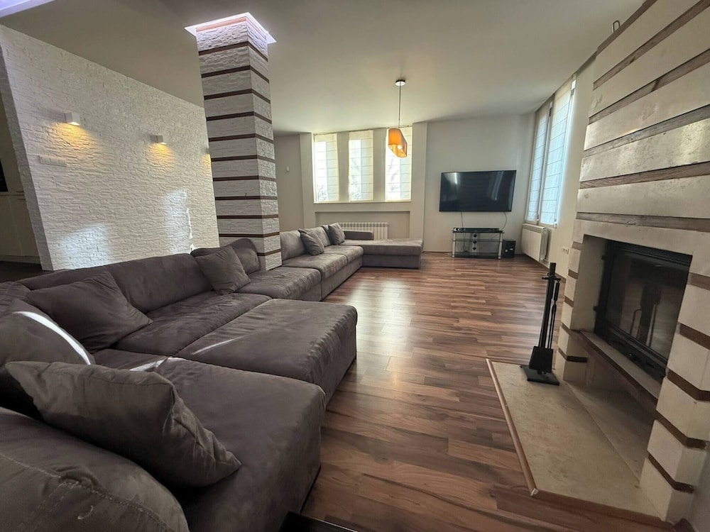 Yarema Forest House