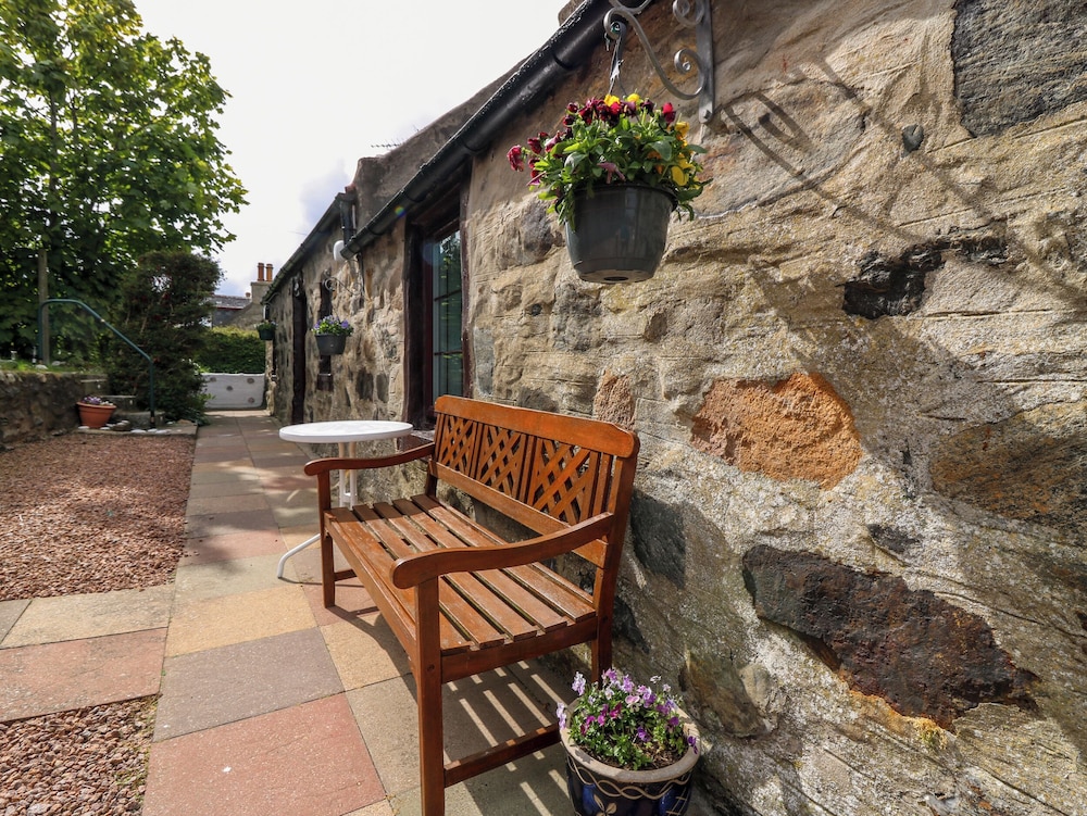 Viola Cottage