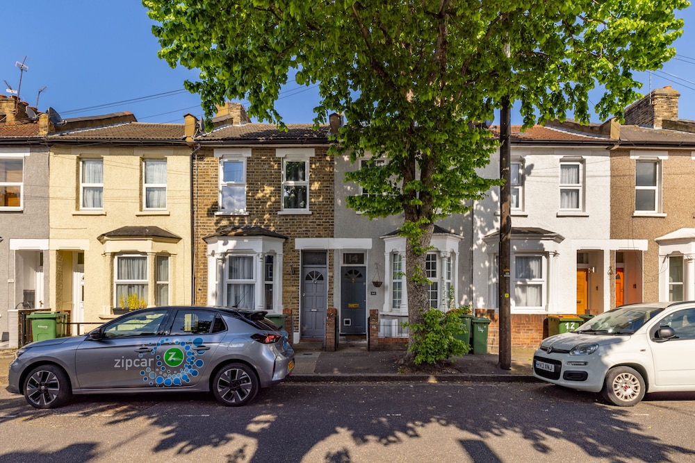 The Stratford Villas