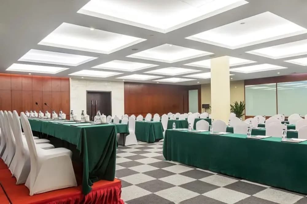 meeting & event spaces