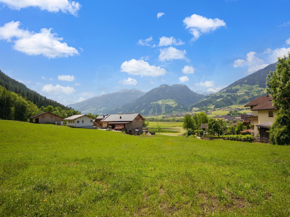 Apartment in Zillertal Near Spieljochbahn