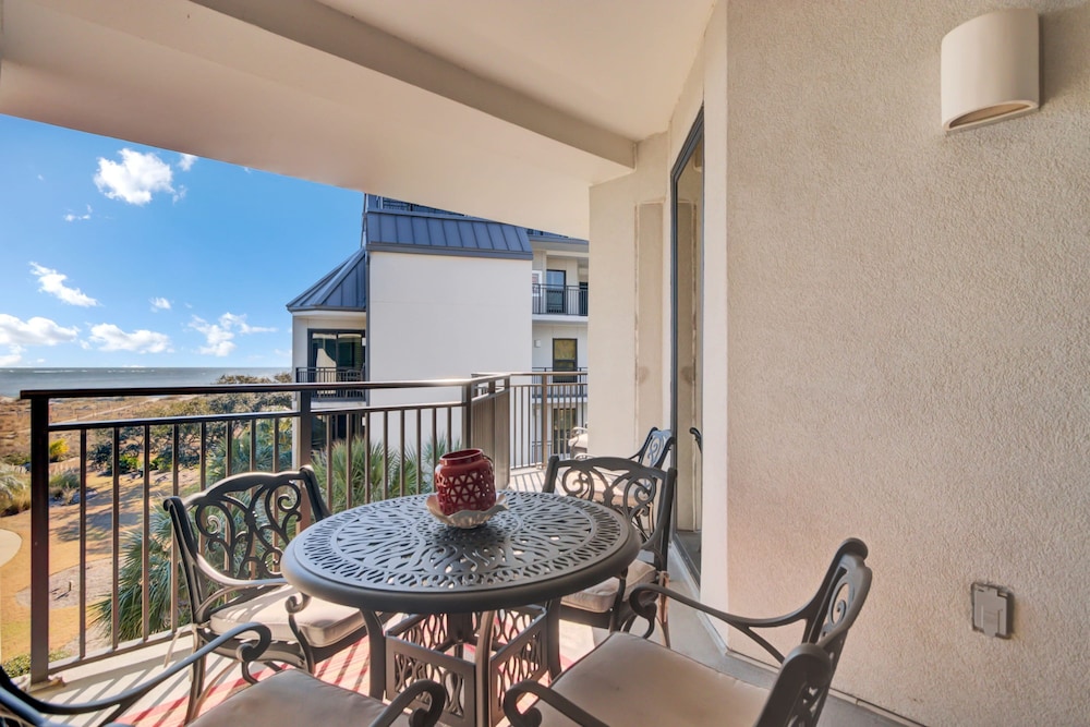 Oceanfront w Pool Beach Access Balcony View 312 B Shipwatch by Avantstay
