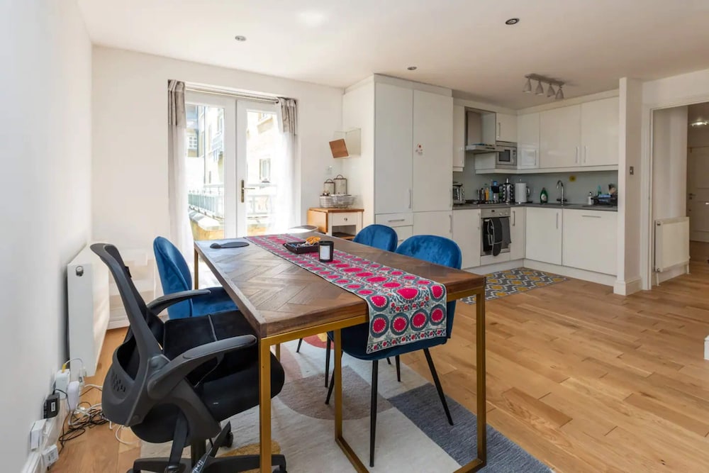 Modern & Spacious 2BD Flat - Westbourne Park