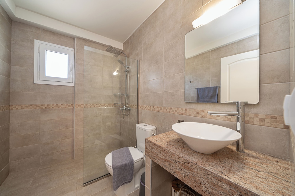 Sandoa Residence