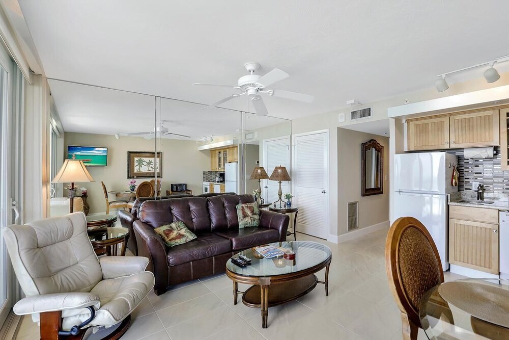 Luxurious Beachfront Condo With Glorious Ocean Views view 5