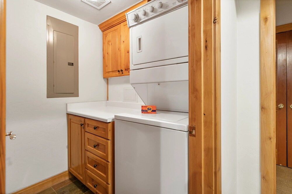 Trail's End Lodge at Deer Valley Resort - Two Bedroom Residence with Spa #201 2 Condo