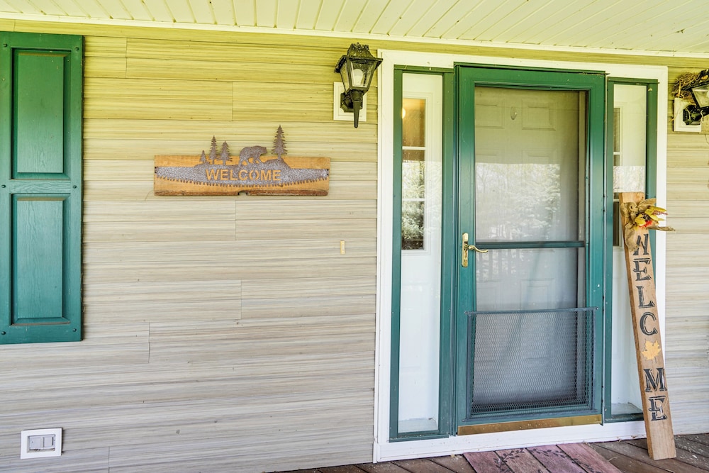 Mtn Views & Private Yard: Retreat in Cornwallville