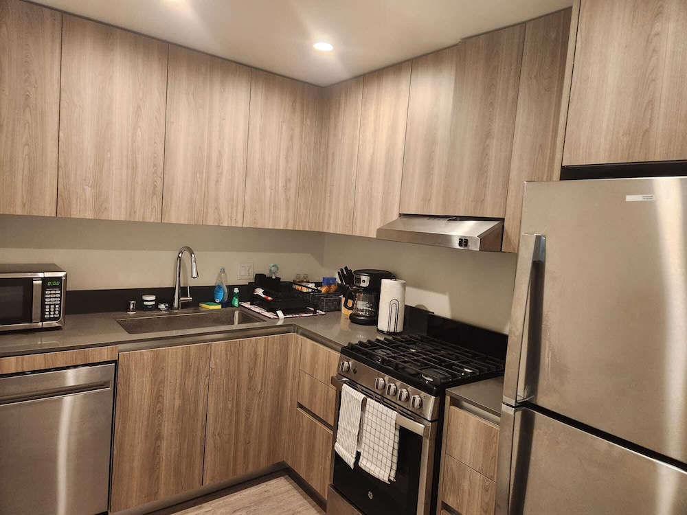 Urban Chic Apart-Hotels in Central LA