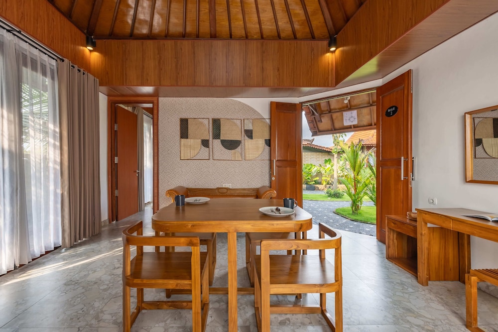 Cove Villa Banjar Segara