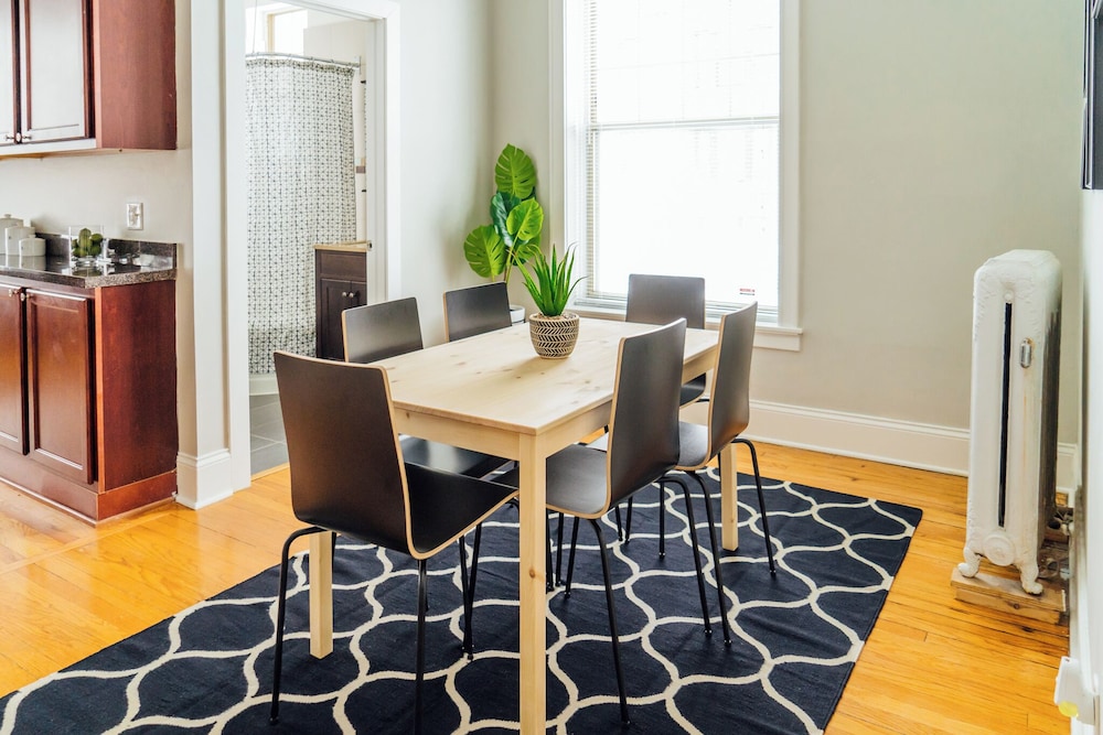 2BR Apt Furnished - Grace 11-1