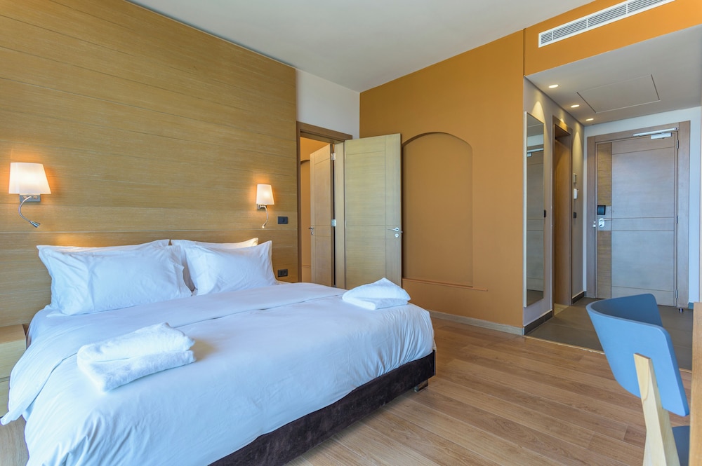 Jounieh Living - Residences by Local Host