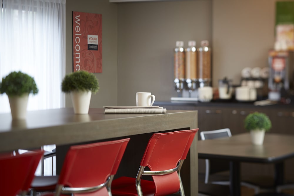 Fredericton Vacations - Comfort Inn - Property Image 9