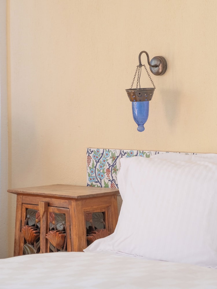 guesthouse by west